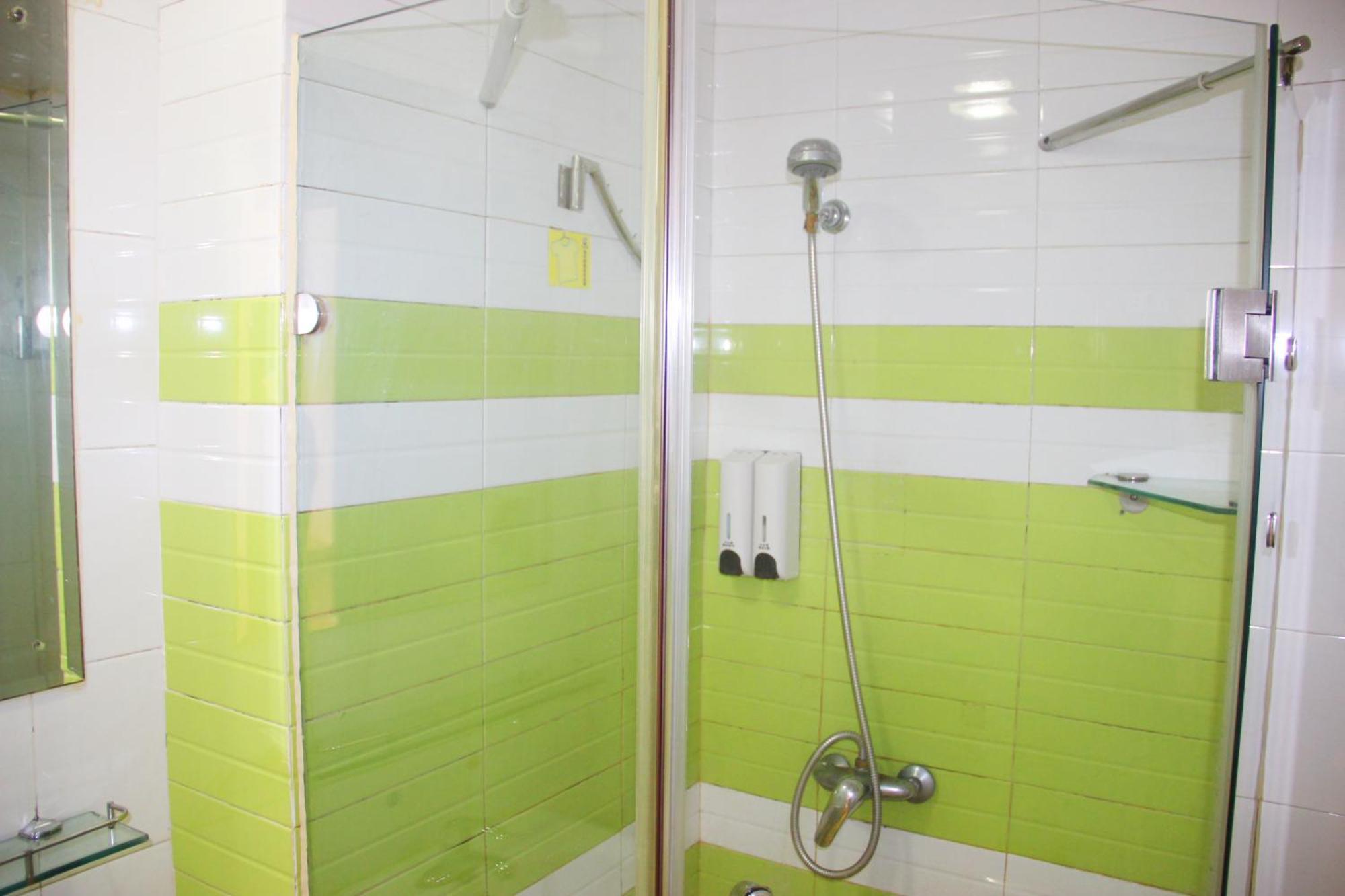 Iu Hotel Guangzhou Jingxi Nanfang Hospital Station Εξωτερικό φωτογραφία