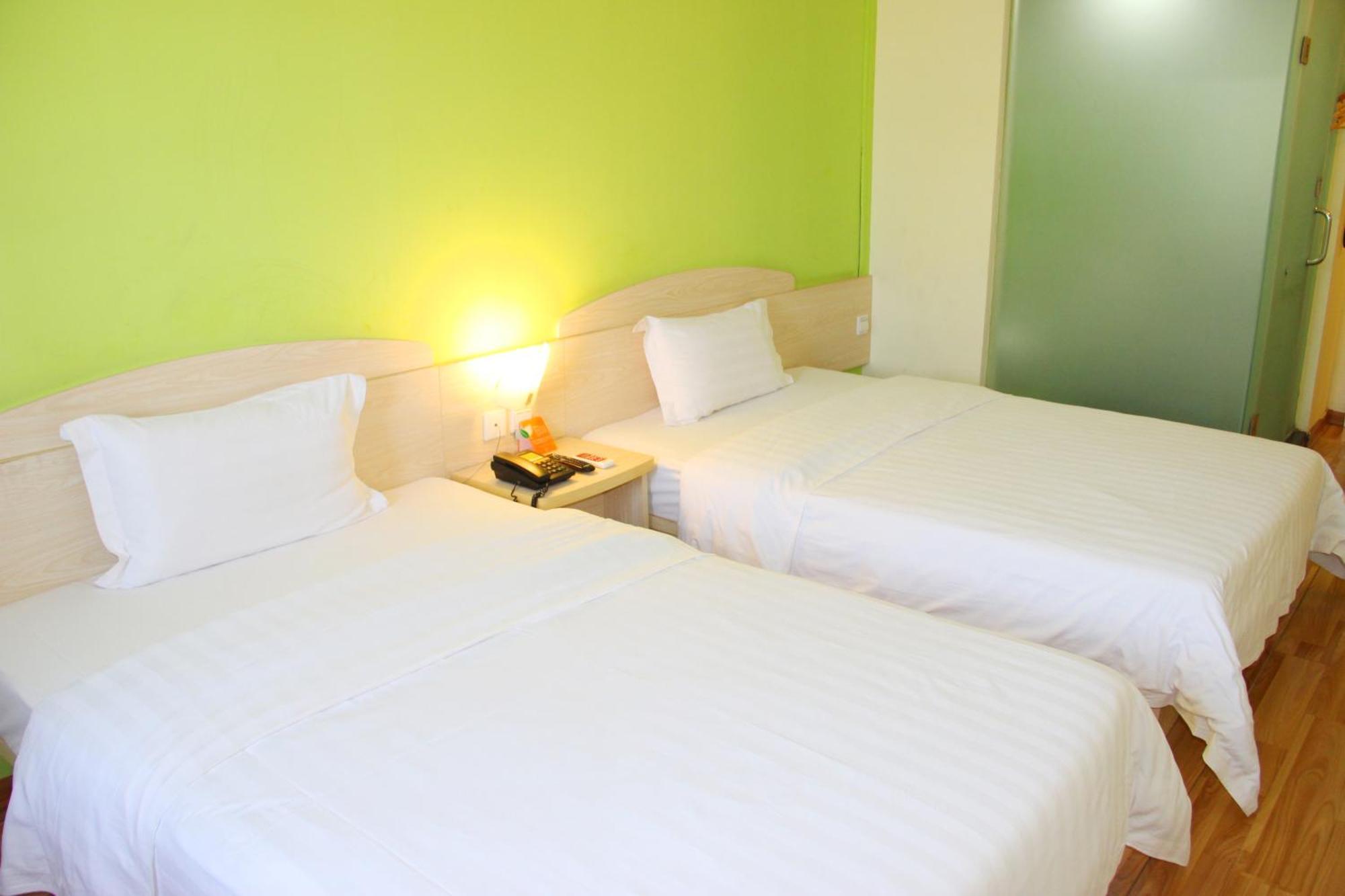 Iu Hotel Guangzhou Jingxi Nanfang Hospital Station Εξωτερικό φωτογραφία